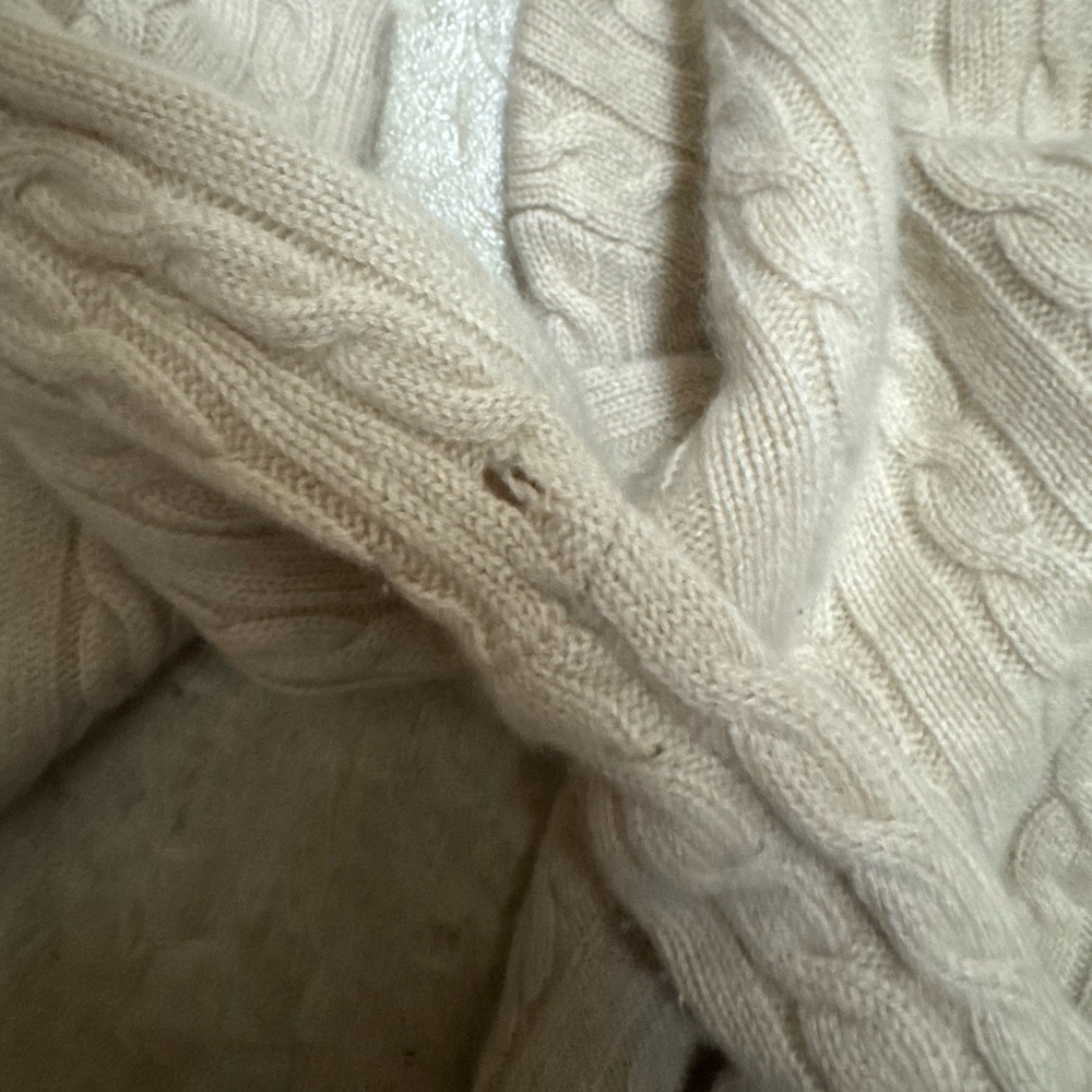 Ralph Lauren Cashmere Sweater - Picture 2 of 3